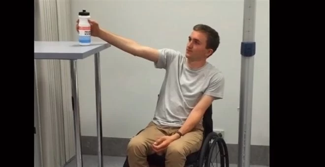 Eπέμβαση αποκατέστησε τη λειτουργία των άνω άκρων σε τετραπληγικούς (βίντεο)